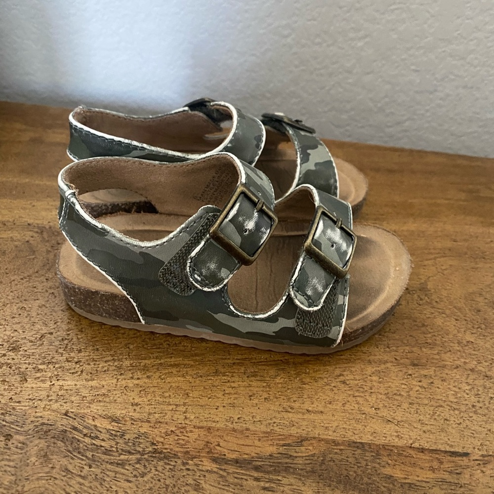 Cat & Jack Toddler Camo Sandals
